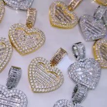 Load image into Gallery viewer, Large Photo Heart Locket