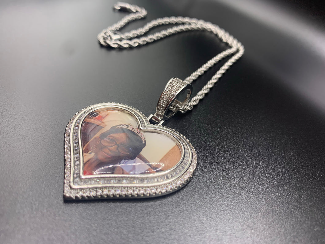 Close 2 My Heart Pendant