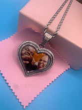 Load image into Gallery viewer, Close 2 My Heart Pendant
